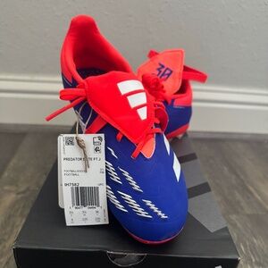 *BRAND NEW-IN BOX* Adidas Predator Elite FT J Youth Soccer Cleat-Size 4-Unisex